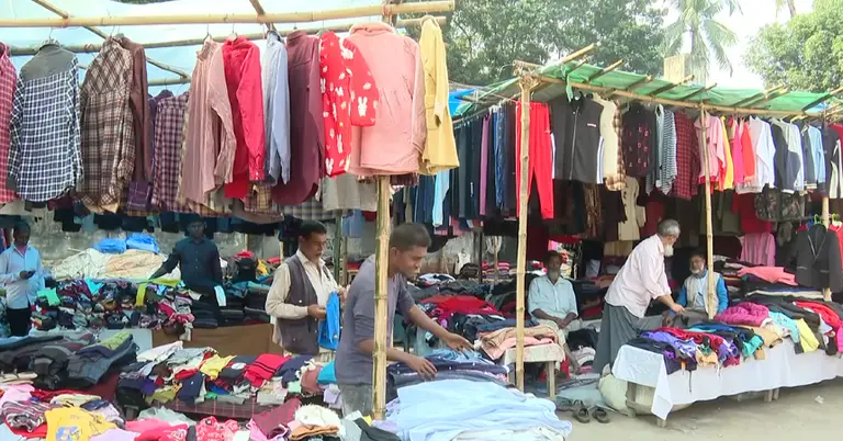 সৈয়দপুরের পুরনো কাপড়ের বাজার